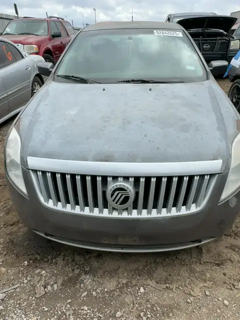Photo of 2010 Mercury Milan