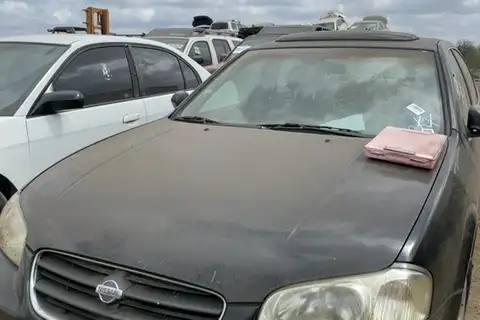 Photo of 2000 Nissan Maxima