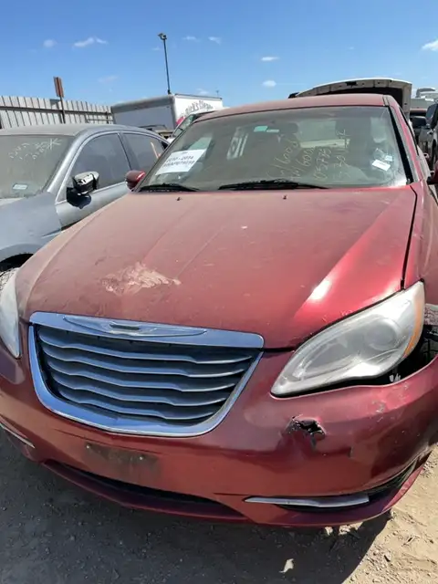 Photo of 2013 Chrysler 200