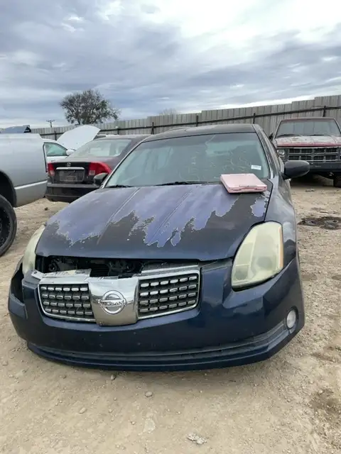 Photo of 2004 Nissan Maxima