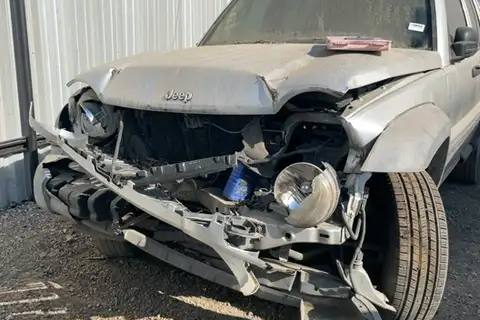 Photo of 2005 Jeep Liberty