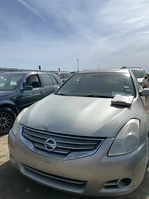 Photo of 2010 Nissan Altima