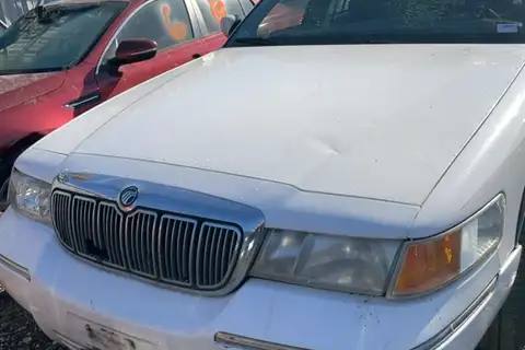 Photo of 1999 Mercury Grand Marquis