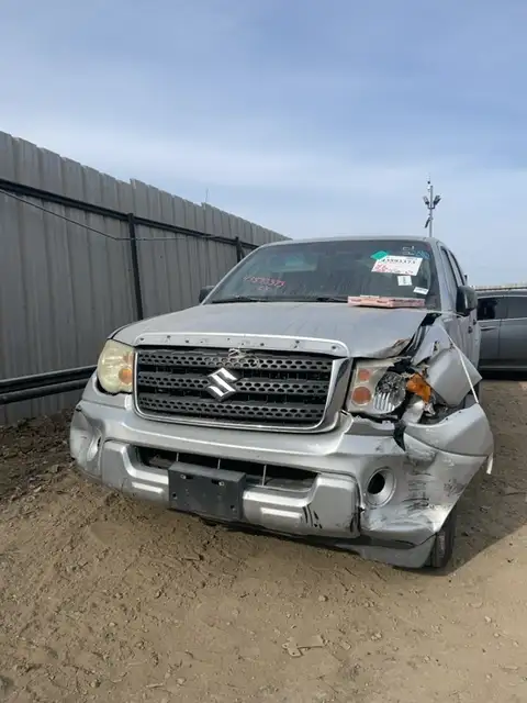 Photo of 2009 Suzuki Equator