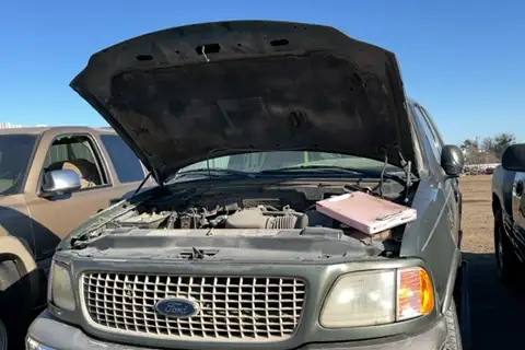 Photo of 2001 Ford Expedition