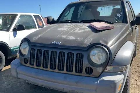 Photo of 2005 Jeep Liberty