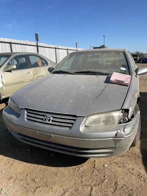 Photo of 1999 Toyota Camry
