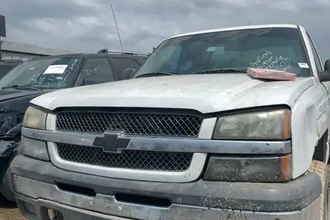 Photo of 2004 Chevrolet Silverado