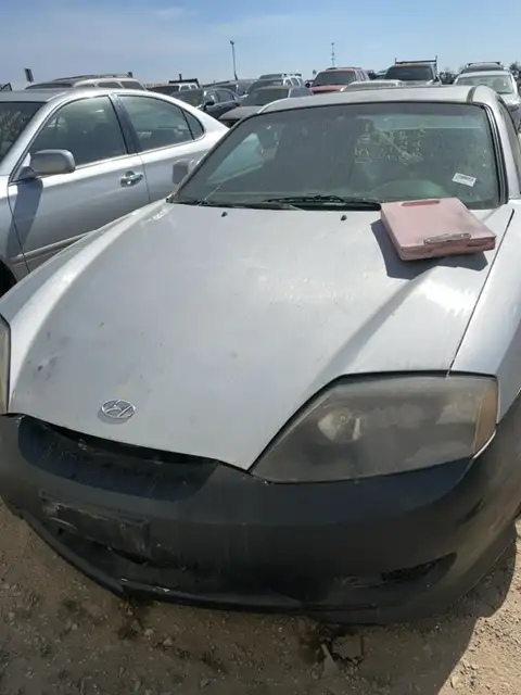Photo of 2005 Hyundai Tiburon