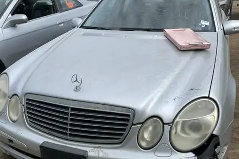 Photo of 2005 Mercedes-Benz E-Class