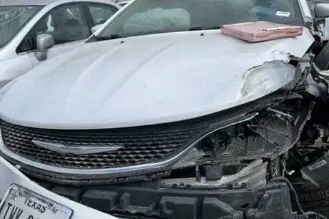 Photo of 2015 Chrysler 200