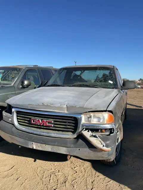 Photo of 2000 Gmc Sierra