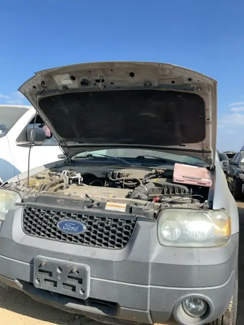Photo of 2005 Ford Escape