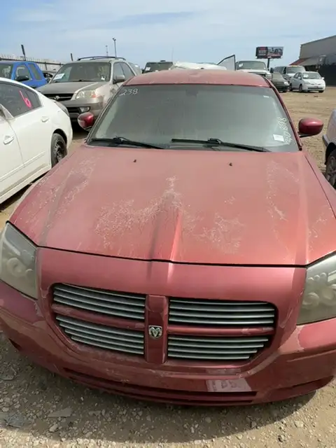 Photo of 2005 Dodge Magnum