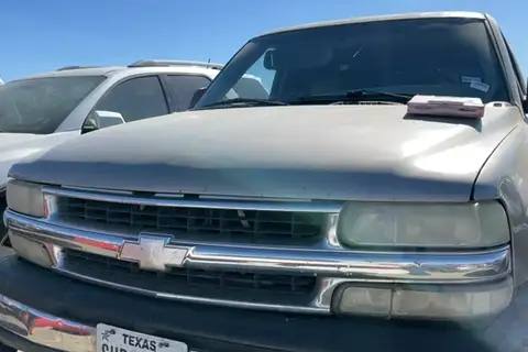 Photo of 2003 Chevrolet Tahoe