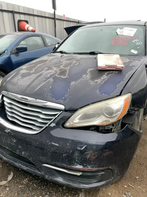 Photo of 2011 Chrysler 200