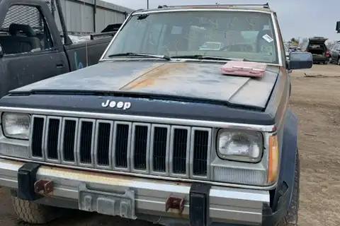 Photo of 1985 Jeep Cherokee
