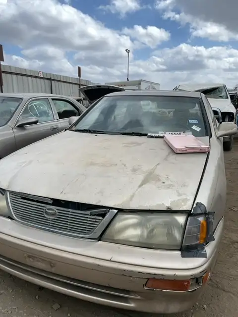 Photo of 1995 Toyota Avalon