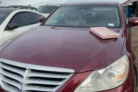 Photo of 2011 Hyundai Genesis