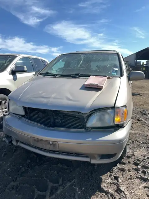 Photo of 2002 Toyota Sienna