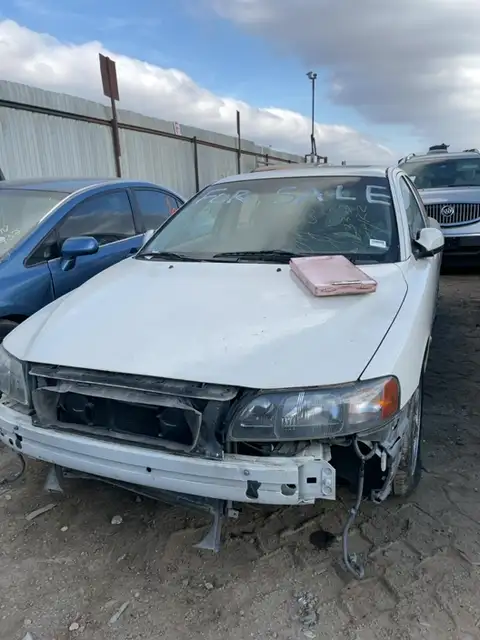 Photo of 2002 Volvo S60
