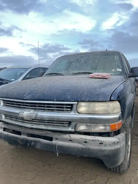 Photo of 2002 Chevrolet Suburban