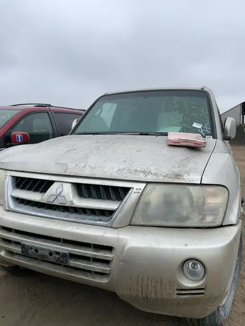 Photo of 2003 Mitsubishi Montero