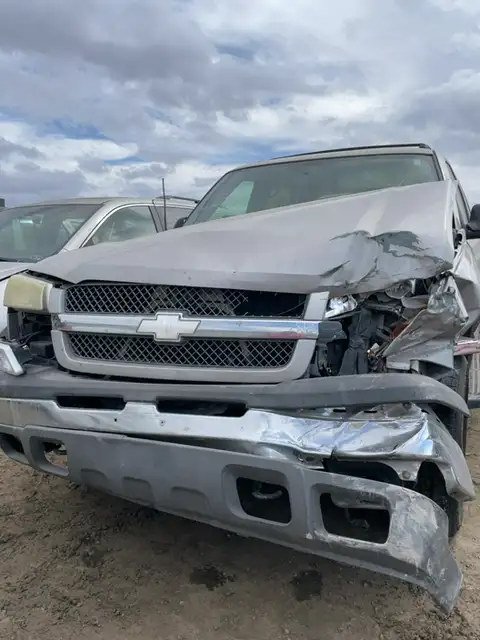 Photo of 2004 Chevrolet Avalanche
