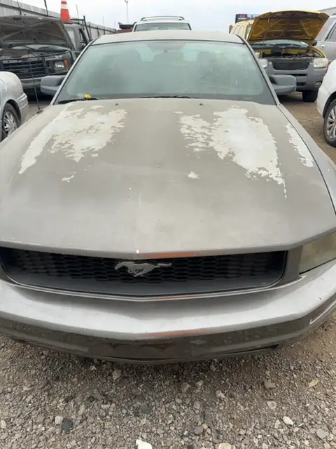 Photo of 2005 Ford Mustang