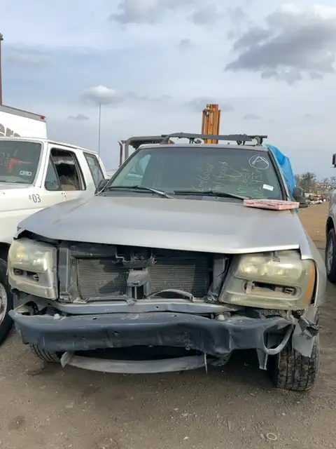 Photo of 2002 Chevrolet Trailblazer