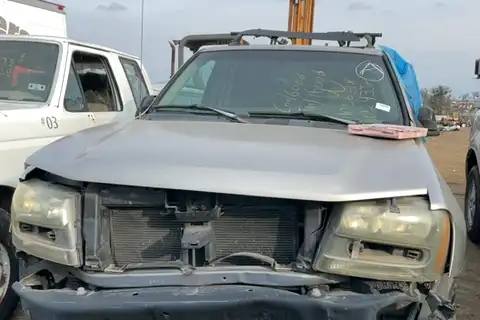 Photo of 2002 Chevrolet Trailblazer