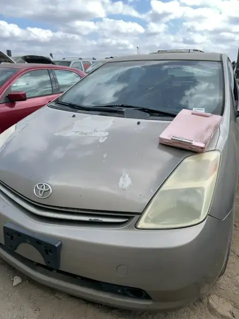 Photo of 2005 Toyota Prius
