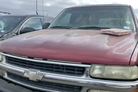 Photo of 2002 Chevrolet Tahoe