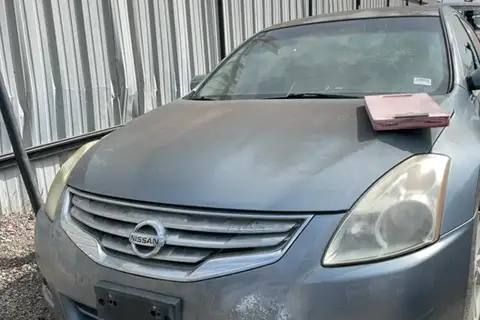 Photo of 2011 Nissan Altima