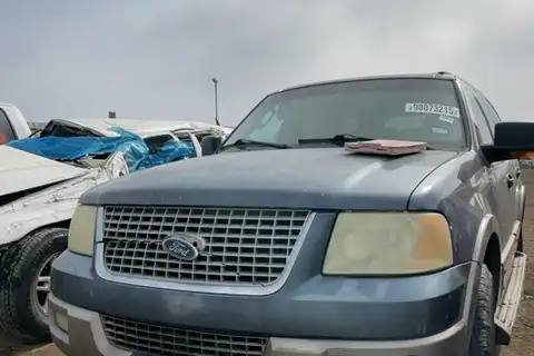 Photo of 2004 Ford Expedition