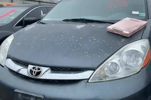 Photo of 2008 Toyota Sienna