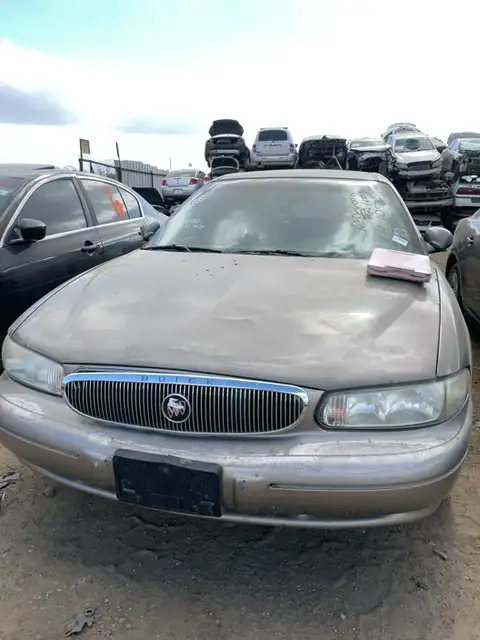 Photo of 2004 Buick Regal
