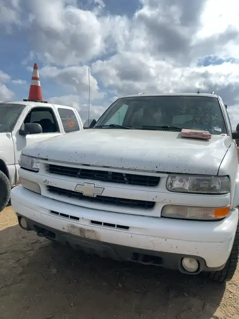 Photo of 2002 Chevrolet Suburban