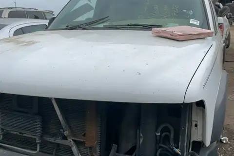 Photo of 2001 Chevrolet Suburban