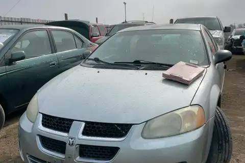 Photo of 2005 Dodge Stratus