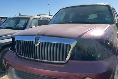 Photo of 2004 Lincoln Navigator