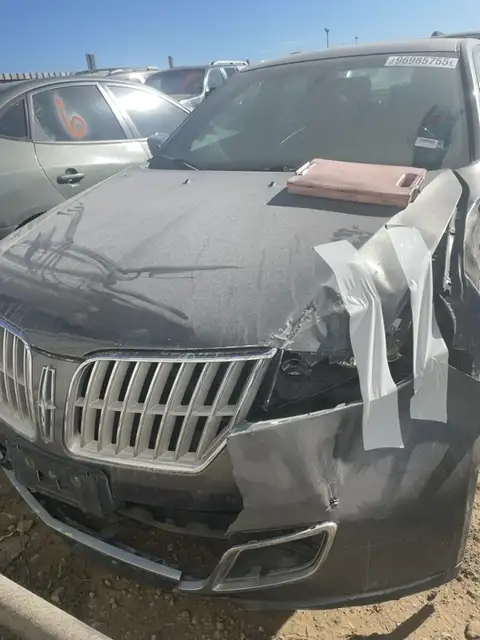 Photo of 2011 Lincoln Mkz