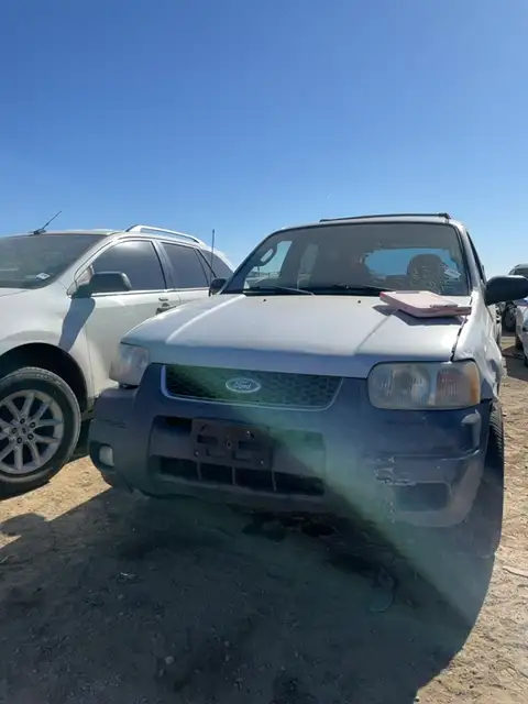 Photo of 2002 Ford Escape