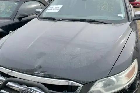 Photo of 2010 Ford Taurus