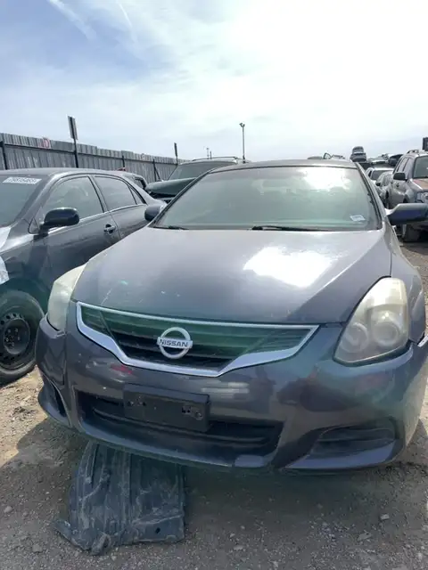 Photo of 2010 Nissan Altima