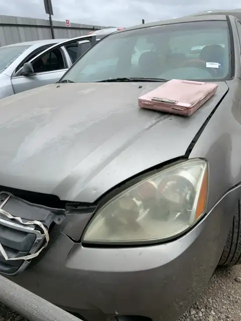 Photo of 2004 Nissan Altima