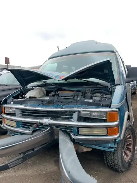 Photo of 1999 Chevrolet Express