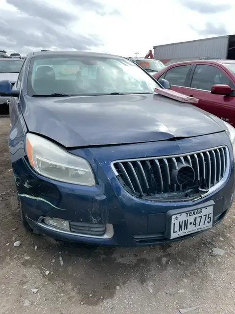 Photo of 2011 Buick Regal