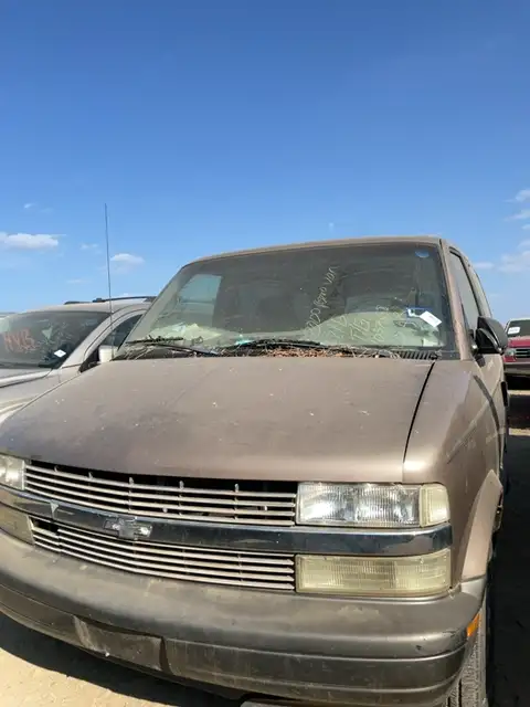 Photo of 2000 Chevrolet Astro
