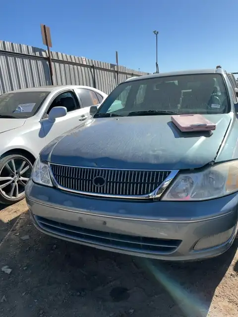 Photo of 2000 Toyota Avalon